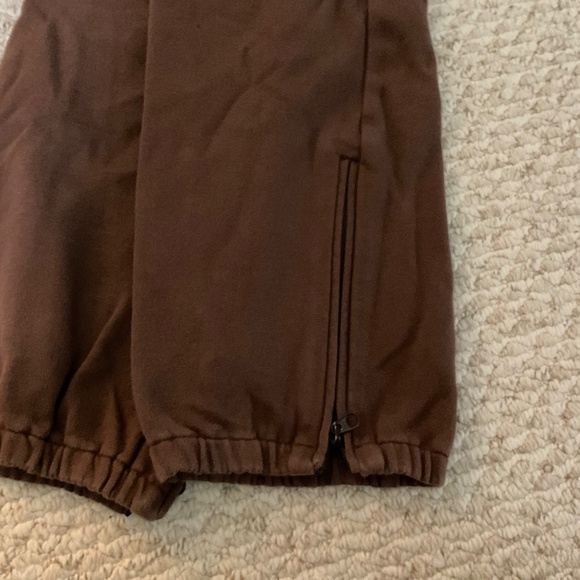 TOMMY HILFIGER brown sweatpants - women’s size MEDIUM - Picture 5 of 8